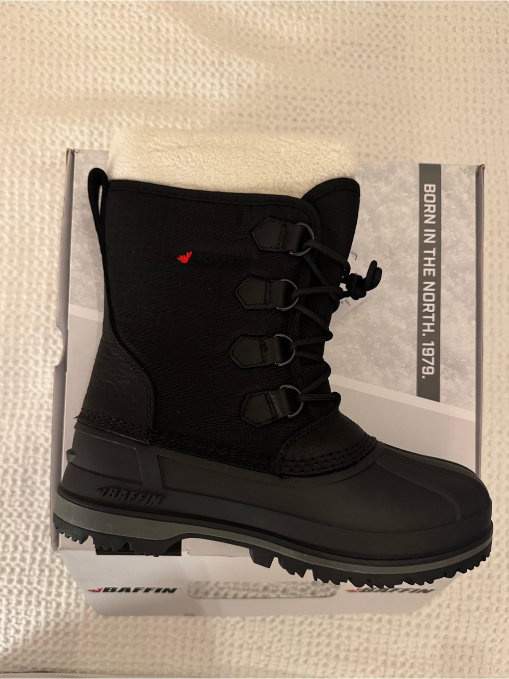 Baffin women’s  Black Snow Boot with Red Stitch Accent